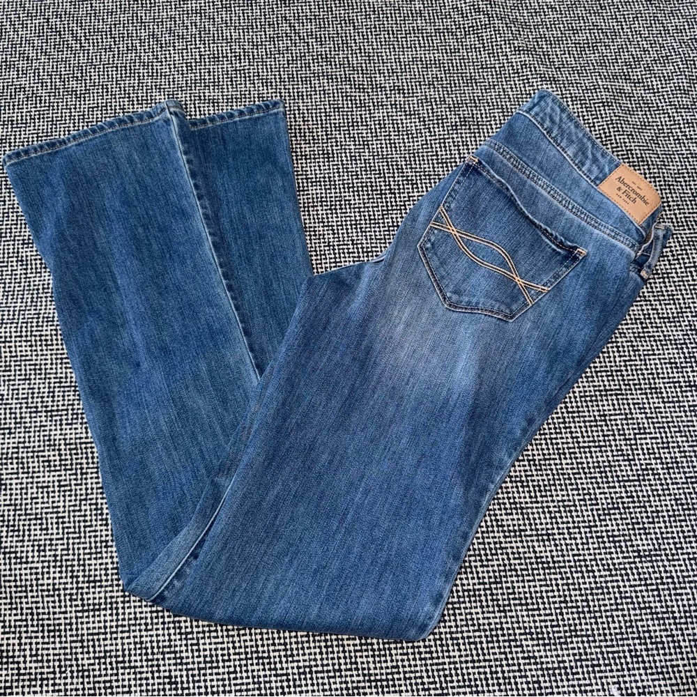 Abercrombie & Fitch Women’s Skinny Boot Jean 10R